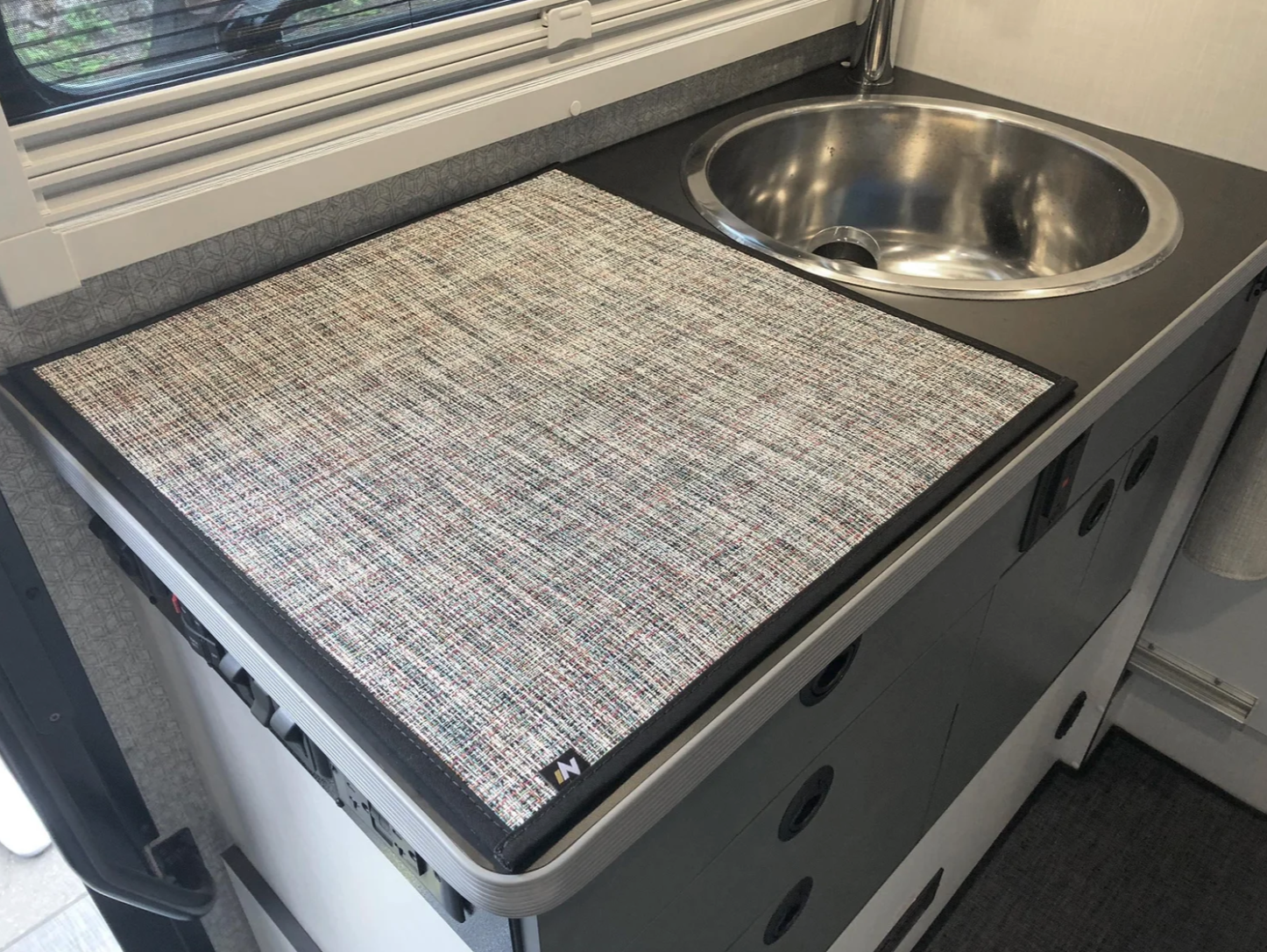 Ekko (Sprinter Chassis) Countertop Mat