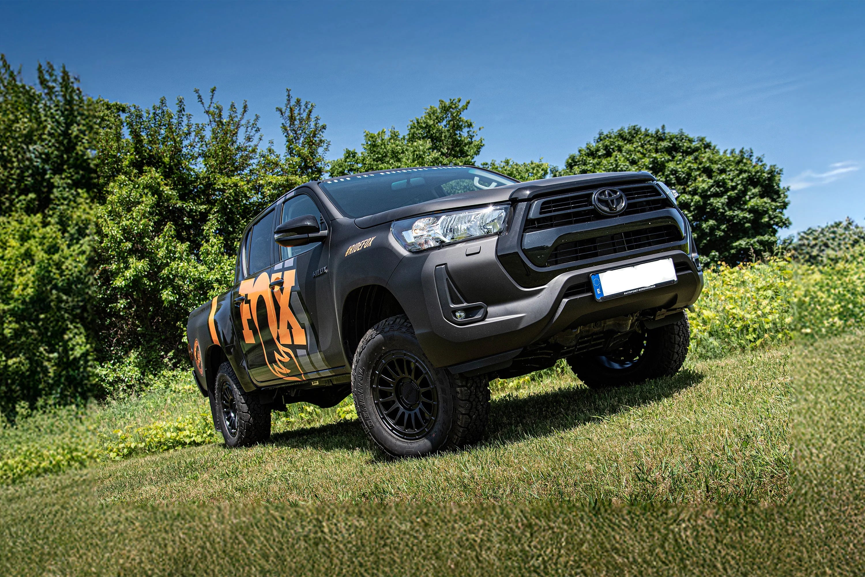 BDS 2 Inch Lift Kit FOX Coilovers for Toyota Hilux 4WD (2015–2025)