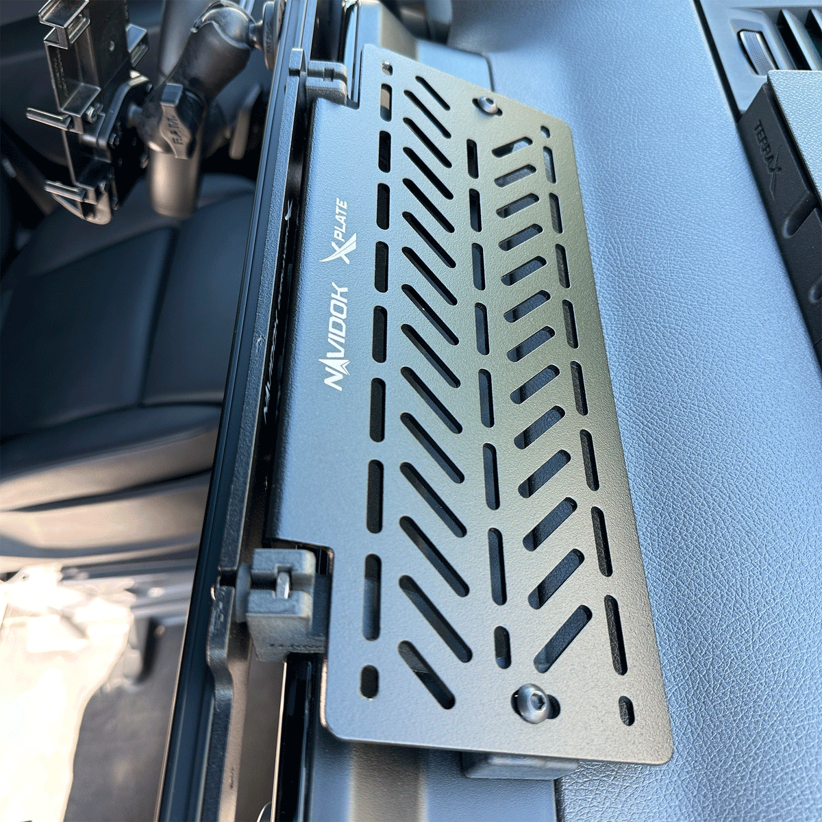TERRA X X Plate Accessory Mount for Navidok Overlander X – Powder-Coated Aluminum