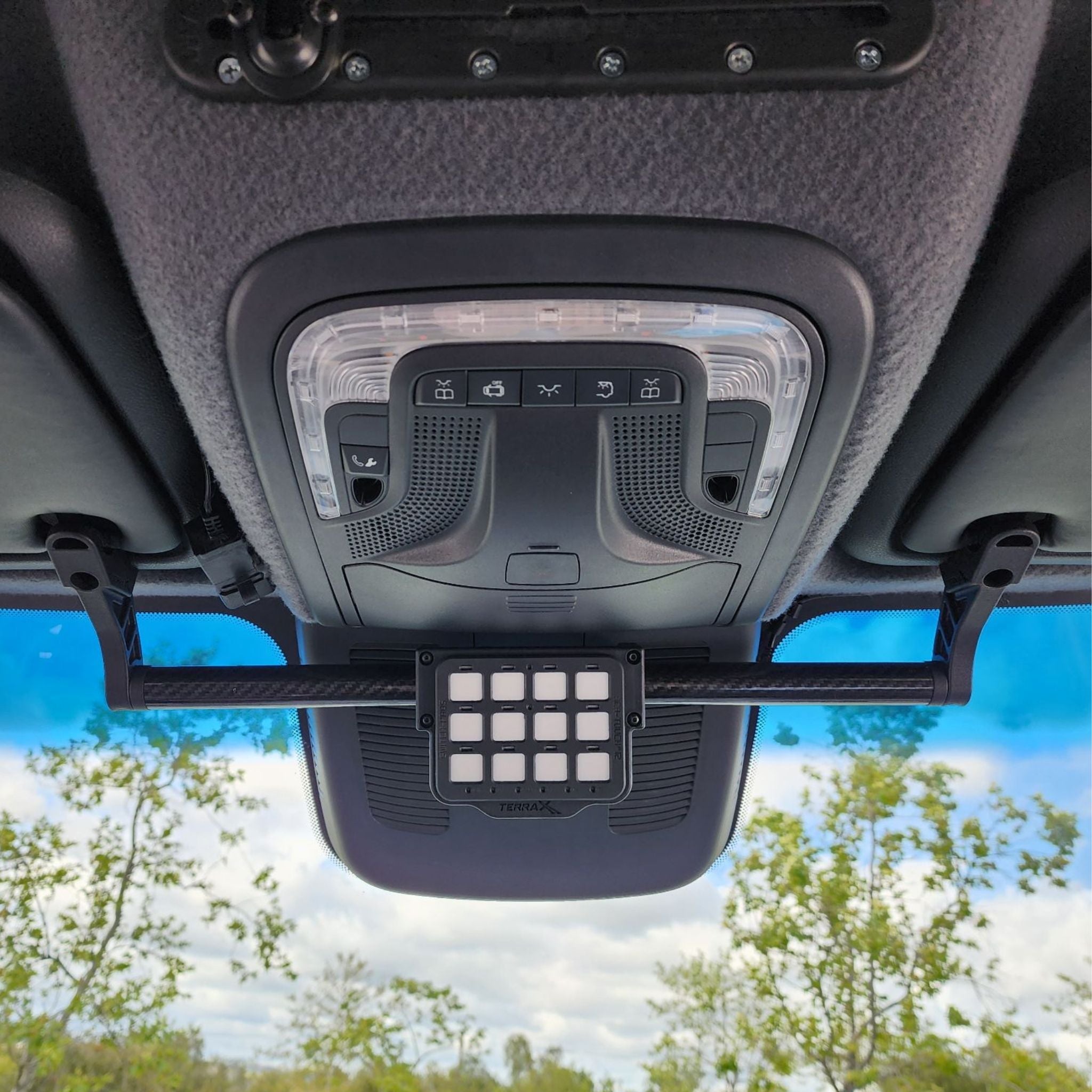 Terra X Switch-Pros VISORDOK Tube Mounting Plate for Mercedes Sprinter