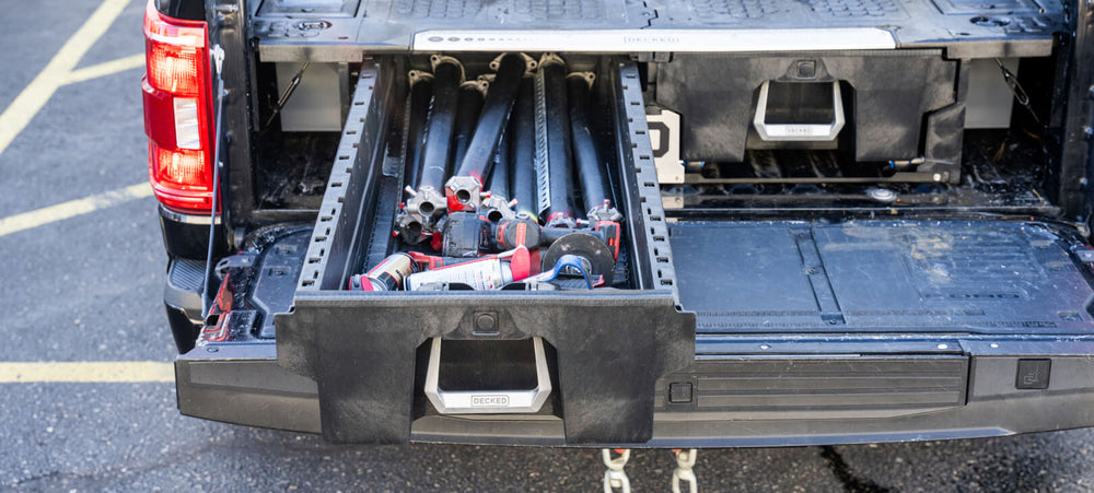@expanded [XS4G, XF7G, XG9G] A Drawer extended revealing tools in the Drawer System.