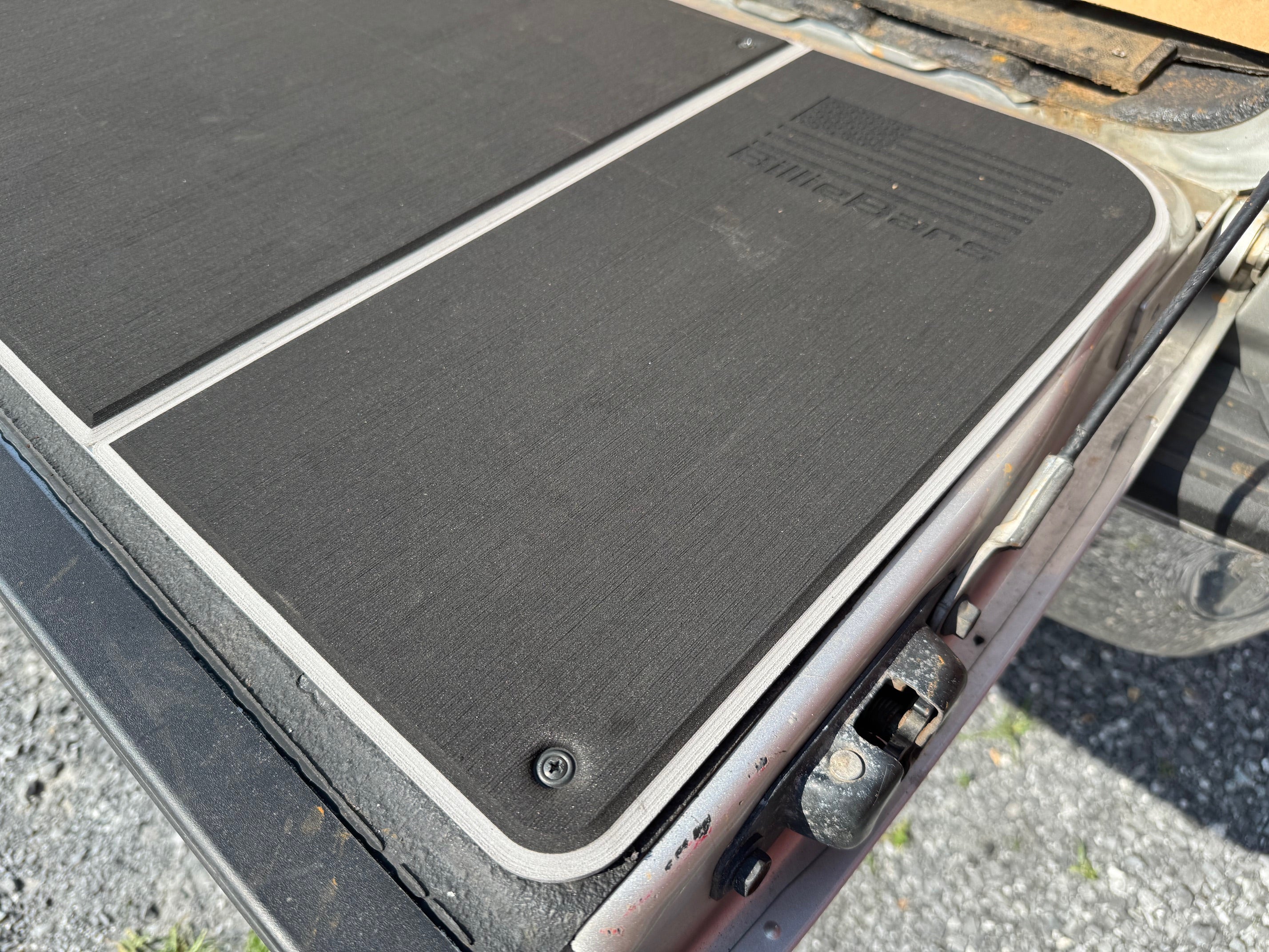 BillieBars Tailgate Cover – Silverado 1500, 2500, 3500 (2007–2013)