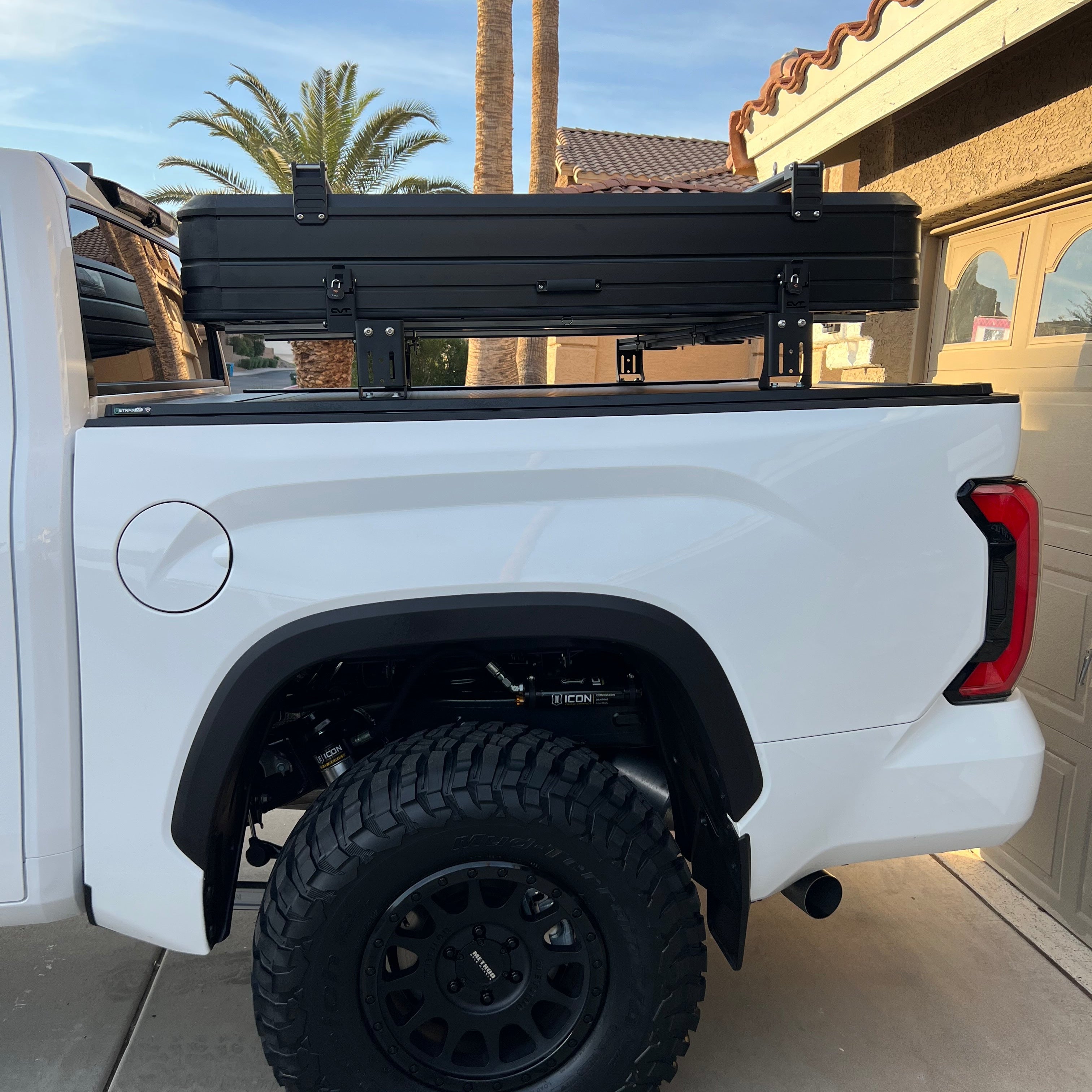 Tundra - Bed Rack for Retractable Covers with T-slots