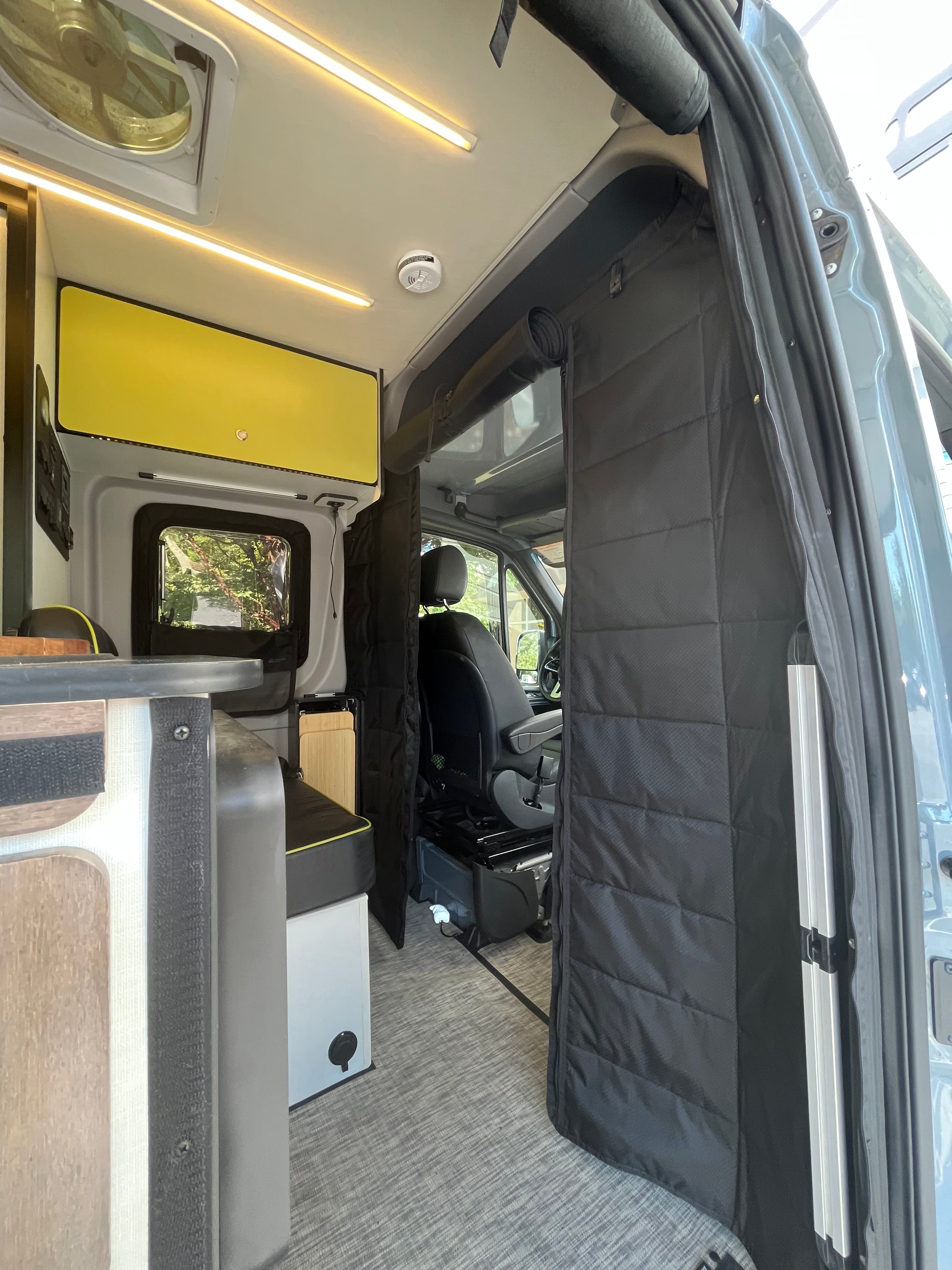 Revel 2021+ Cab Partition