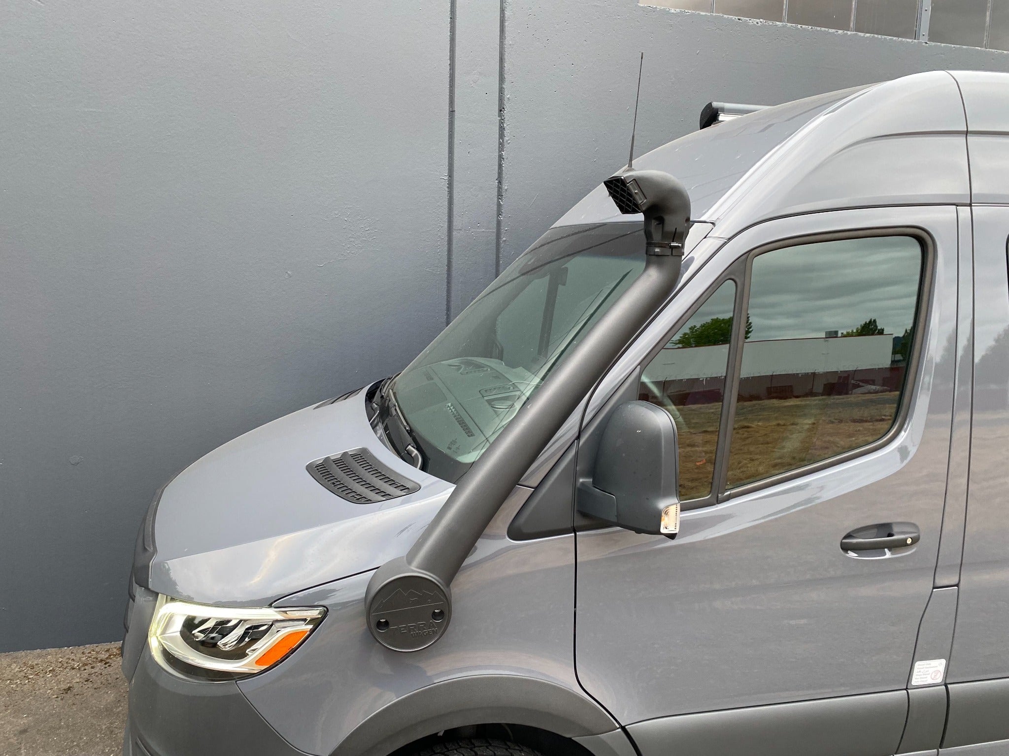 Mercedes Sprinter 907 Snorkel for V6 Diesel (2019–2023) – Raised Air Intake System
