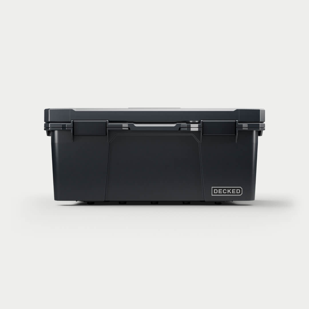 [A0010-SIXR-BLK] Front view of black Sixer 16